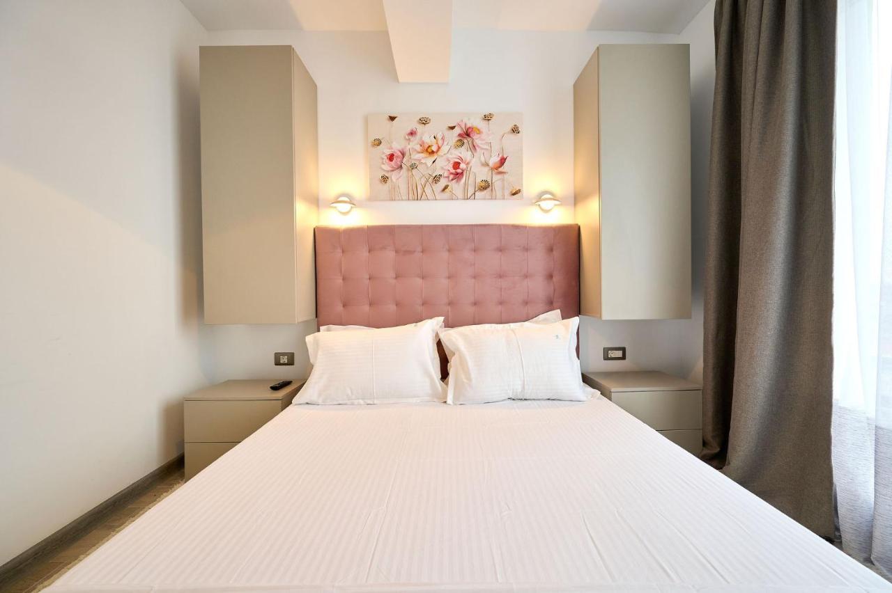 Royale Sundance Studio 7 Beach Spa & Pool Mamaia Nord Εξωτερικό φωτογραφία