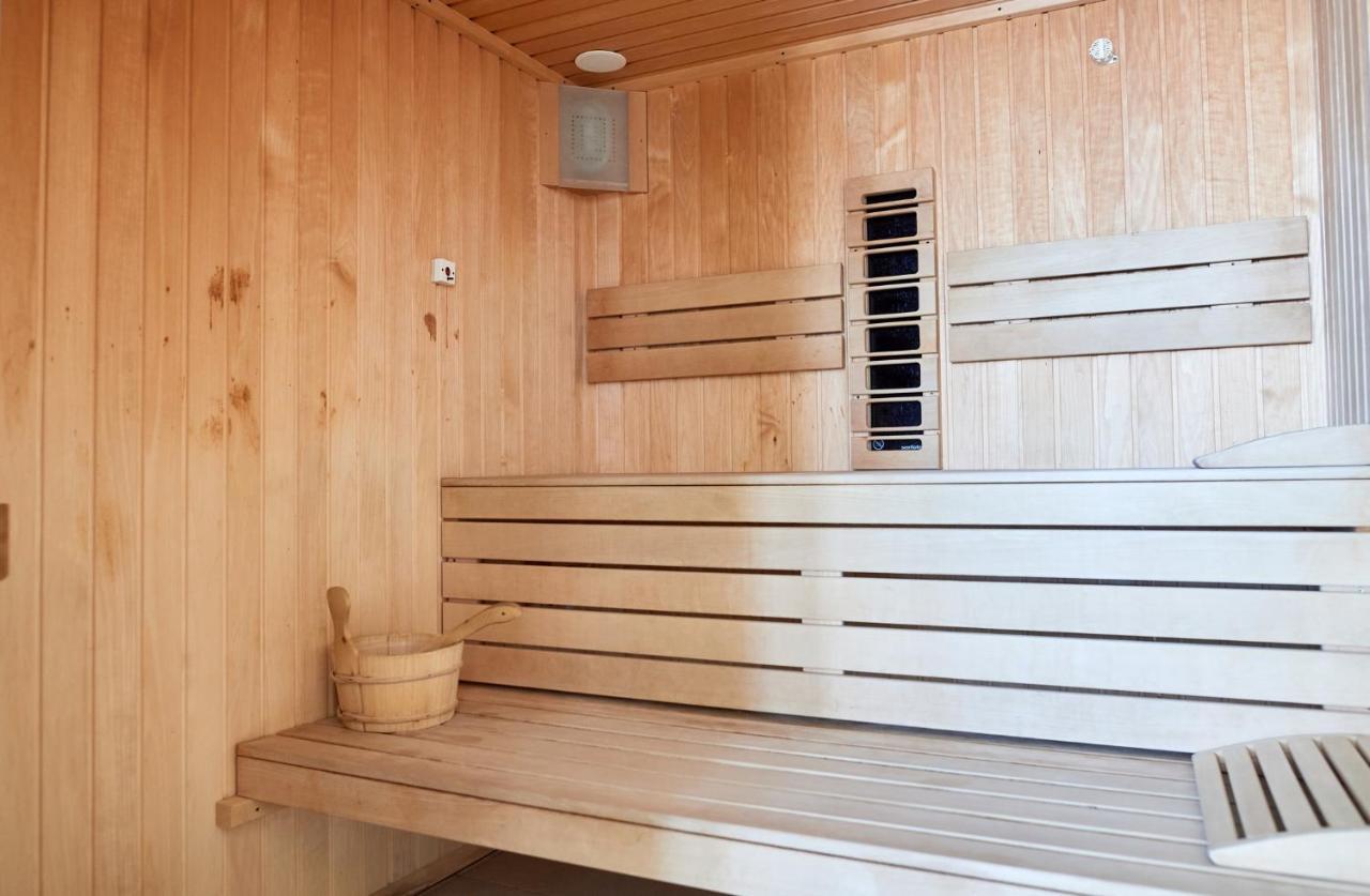 Royale Sundance Studio 7 Beach Spa & Pool Mamaia Nord Εξωτερικό φωτογραφία