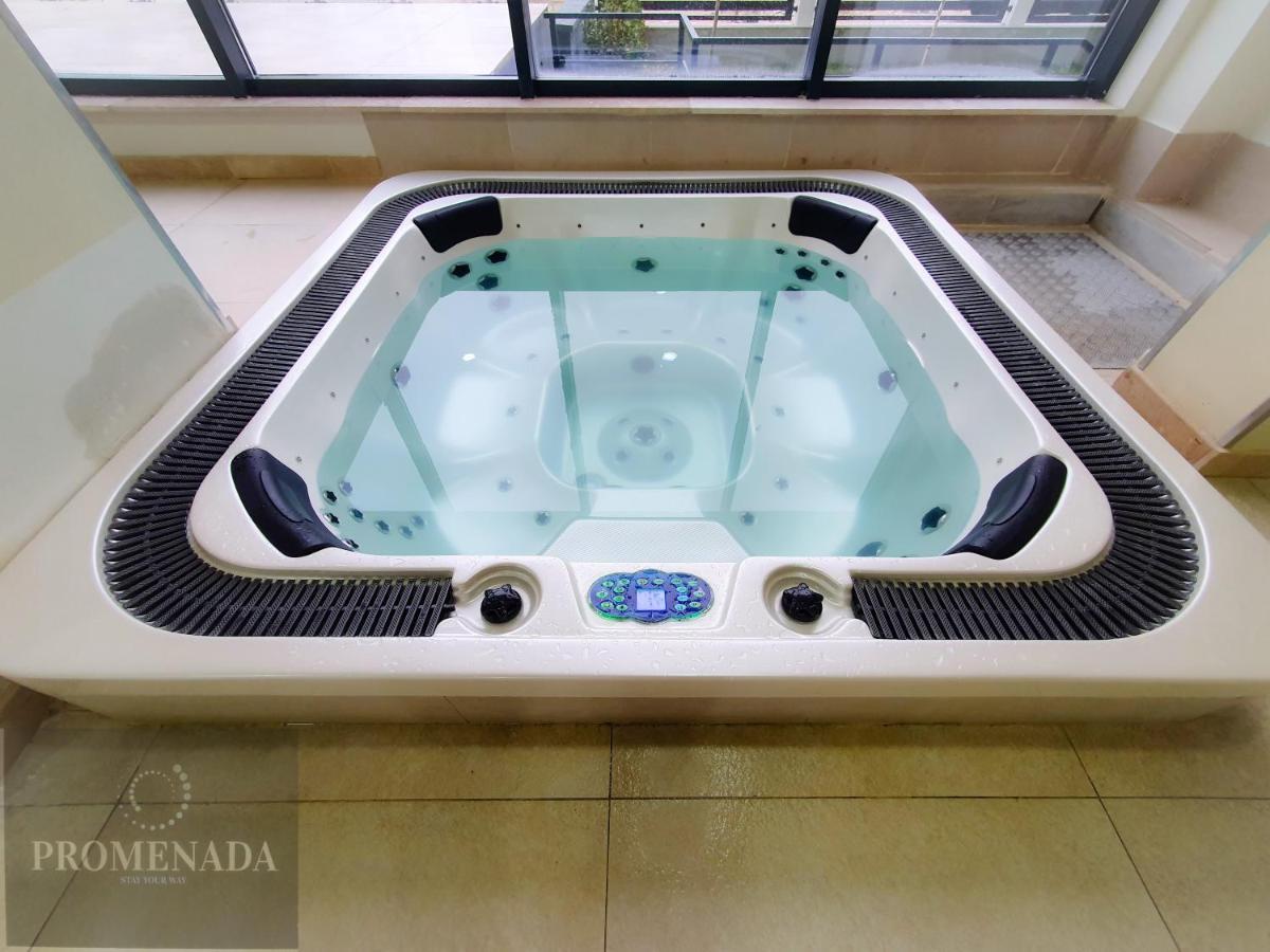 Royale Sundance Studio 7 Beach Spa & Pool Mamaia Nord Εξωτερικό φωτογραφία